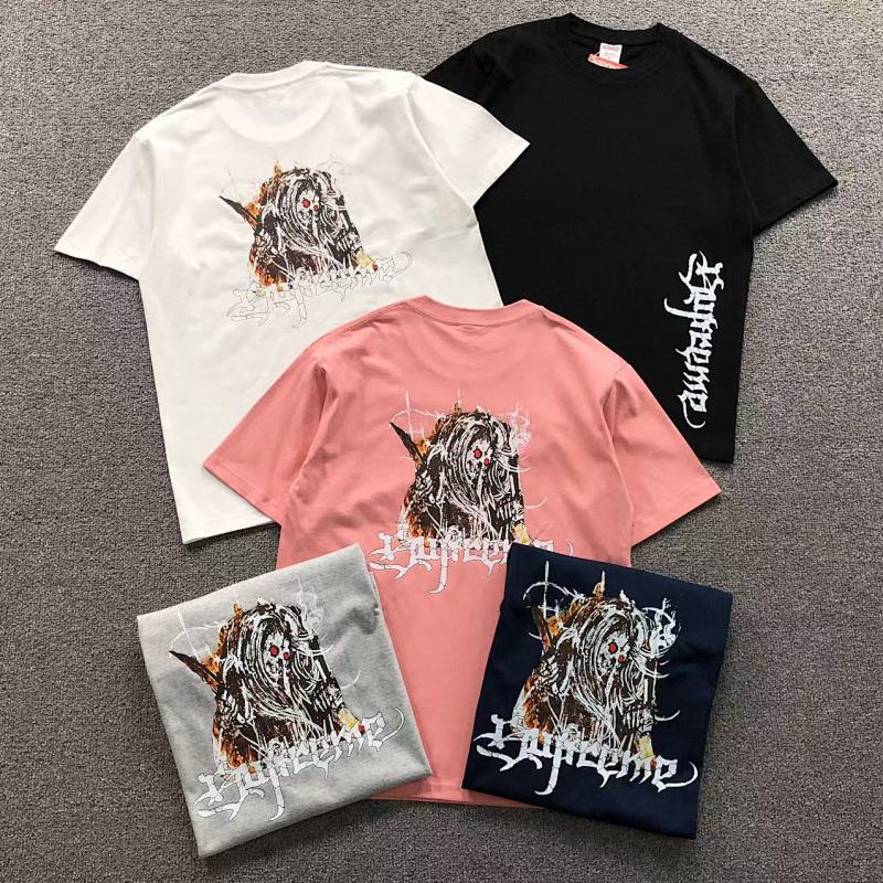 SUPREME T-SHIRT 4203211777（im 170cm 60kg i wear size M in the phot）