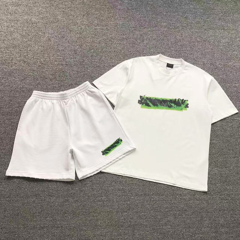 TOP SHORTS BALENCIAGA T-SHIRT SHORTS 3206173221 （im 170cm 60kg i wear size S in the phot）