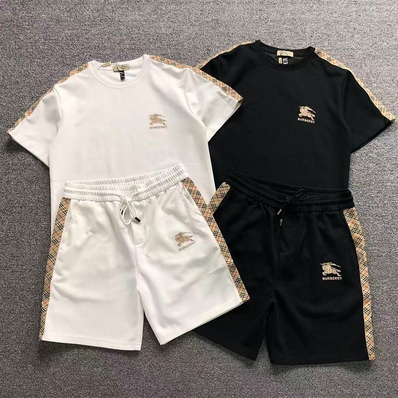BURBERRY T-SHIRT SHORTS 5251109147（im 170cm 60kg i wear size XL in the phot）
