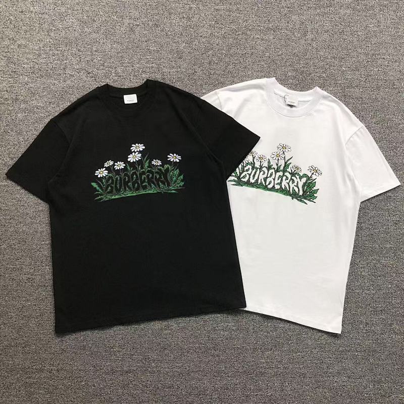 BURBERRY T-SHIRT 3203051621（im 170cm 60kg i wear size M in the phot）