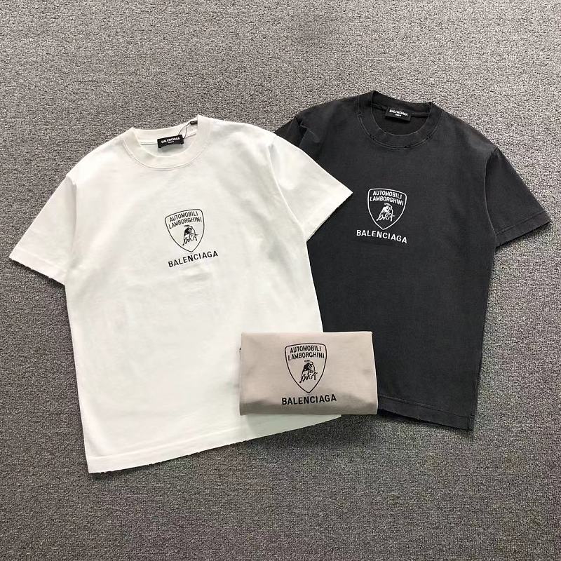 BALENCIAGA T-SHIRT 5208070681 （im 170cm 60kg i wear size S in the phot）