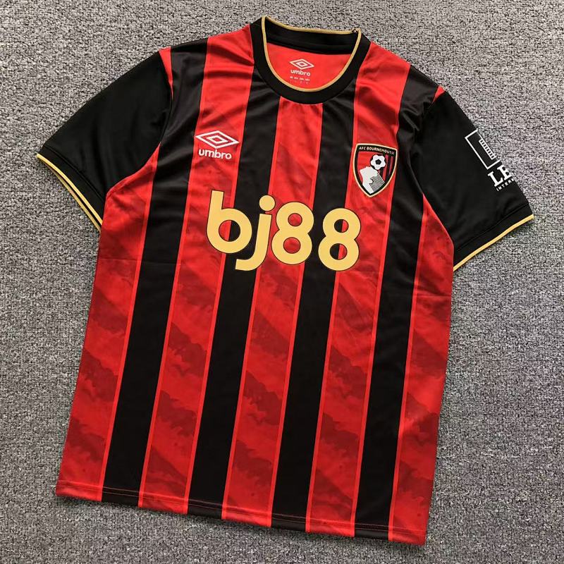 FOOTBALL T-SHIRT 11090938002（im 170cm 60kg i wear size L in the phot）