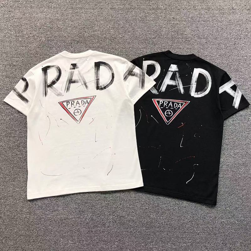 PRADA T-SHIRT 1108090732（im 170cm 60kg i wear size M in the phot）