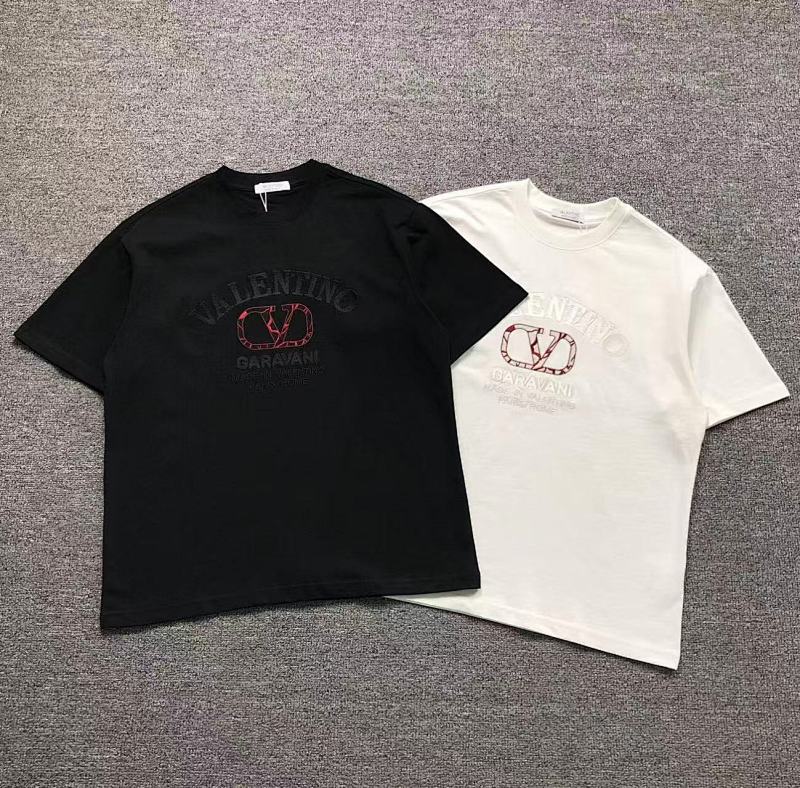 VALENTINO T-SHIRT 3112110421（im 170cm 60kg i wear size L in the phot）
