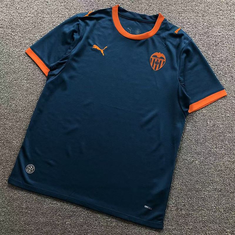 FOOTBALL T-SHIRT 1262234002（im 170cm 60kg i wear size L in the phot）