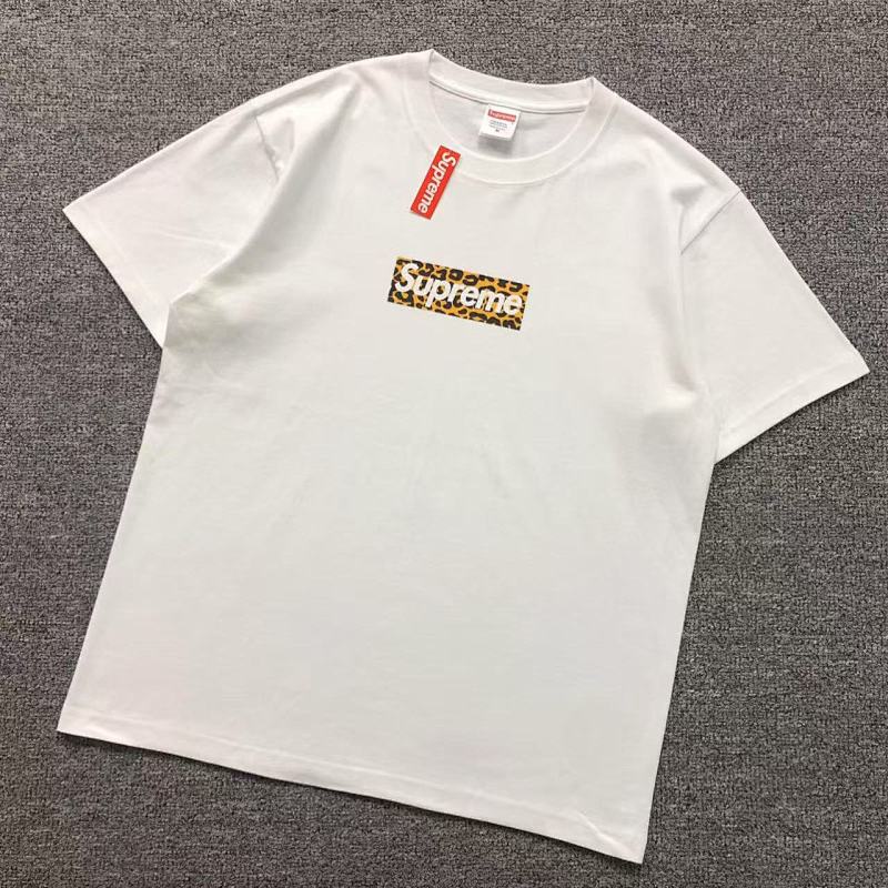 SUPREME T-SHIRT 123122102（im 170cm 60kg i wear size M in the phot）