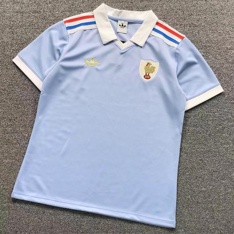 FOOTBALL POLO 125934002（im 170cm 60kg i wear size L in the phot）