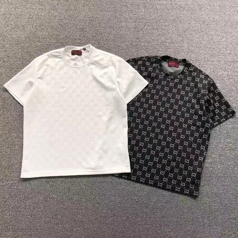 GUCCI T-SHIRT 1112050732（im 170cm 60kg i wear size M in the phot）
