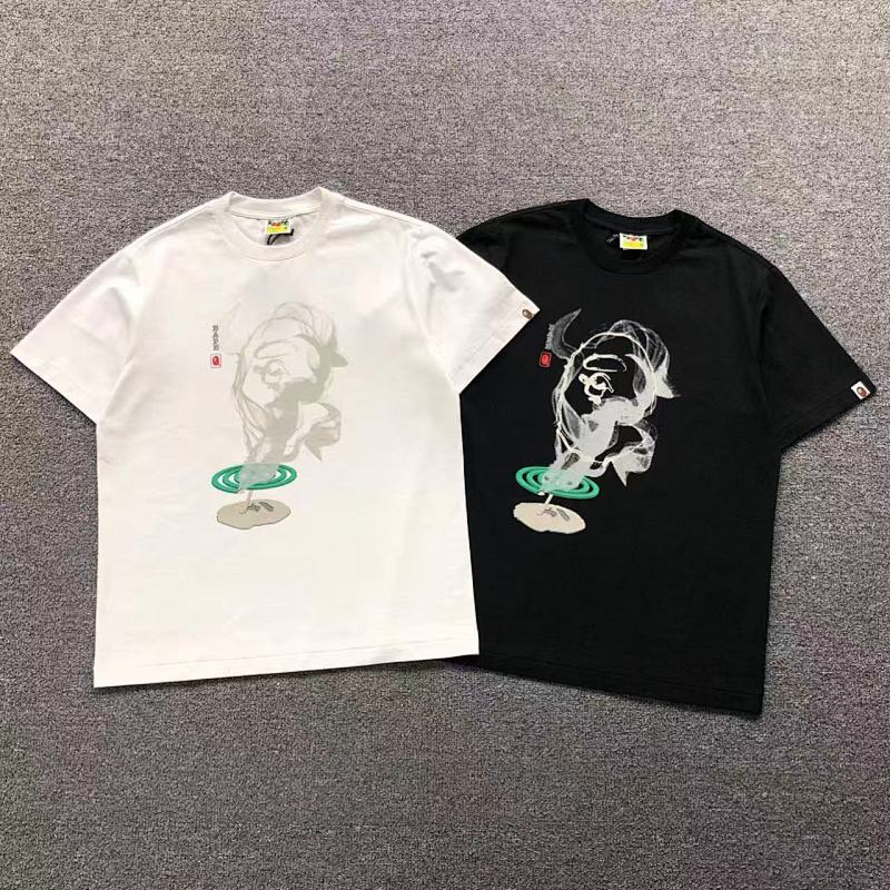 BAPE T-SHIRT 3112102311（im 170cm 60kg i wear size M in the phot）