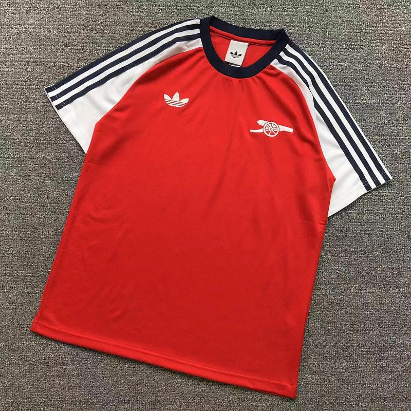 FOOTBALL T-SHIRT 125912002（im 170cm 60kg i wear size M in the phot）