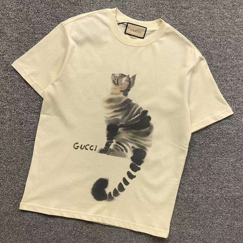 GUCCI T-SHIRT 5050821101（im 170cm 60kg i wear size S in the phot）