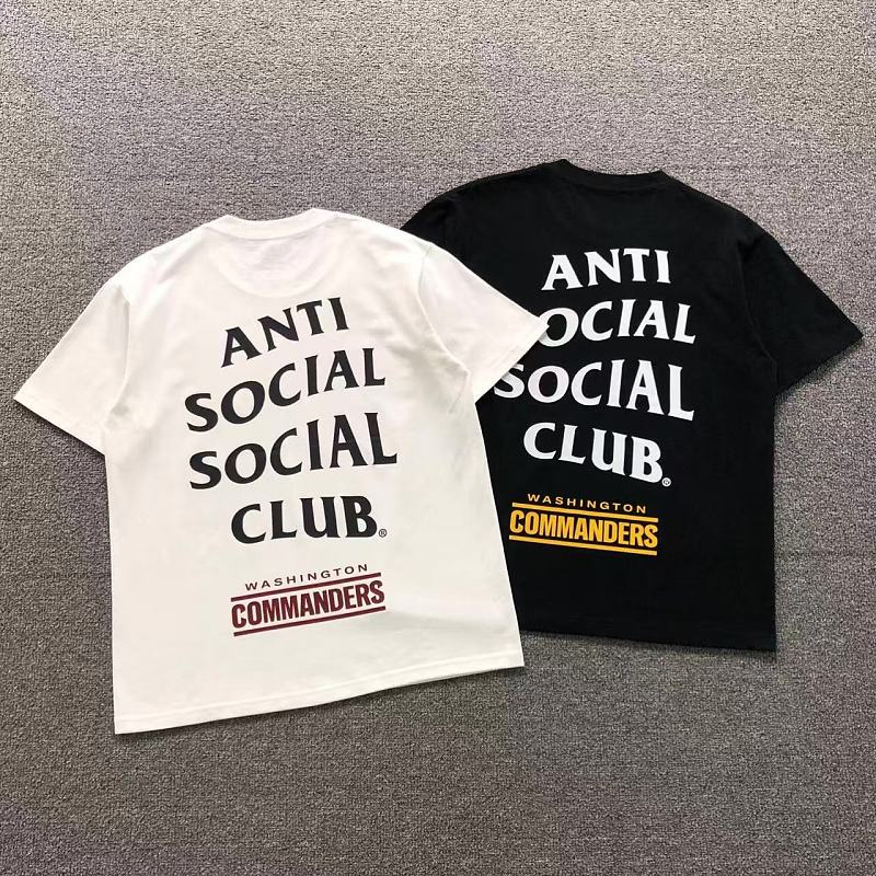 ANTI SOCIAL SOCIAL CLUB T-SHIRT 126211302（im 170cm 60kg i wear size M in the phot）
