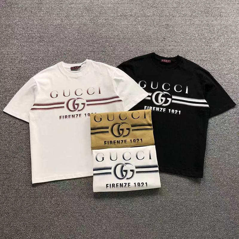 GUCCI T-SHIRT 22050730125（im 170cm 60kg i wear size S in the phot）