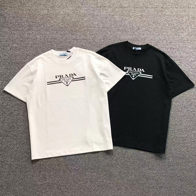 PRADA T-SHIRT 5232406147（im 170cm 60kg i wear size M in the phot）