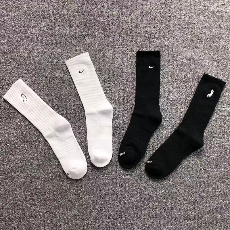 NIKE SOCKS 4208111577