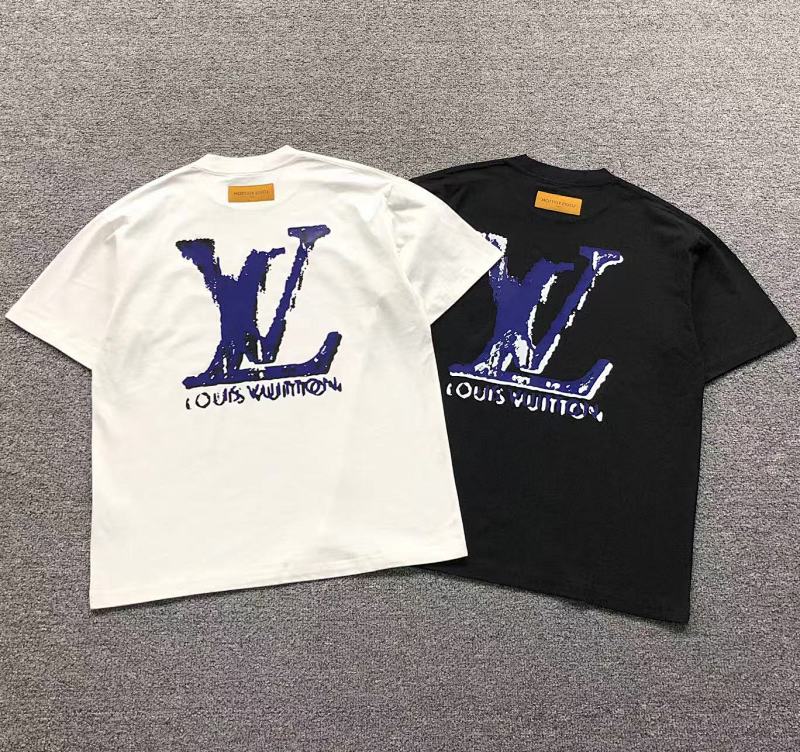LV T-SHIRT 41081921133（im 170cm 60kg i wear size XL in the phot）