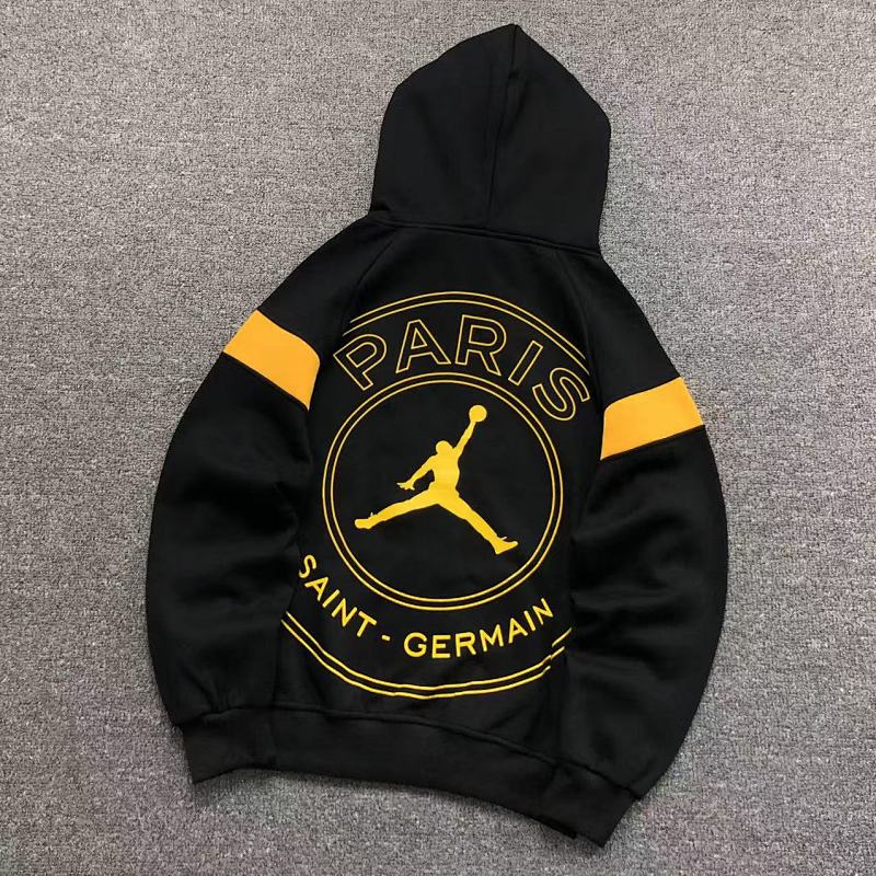 AIR JORDAN HOODIE 111181757 （im 170cm 57kg i wear size M in the phot）