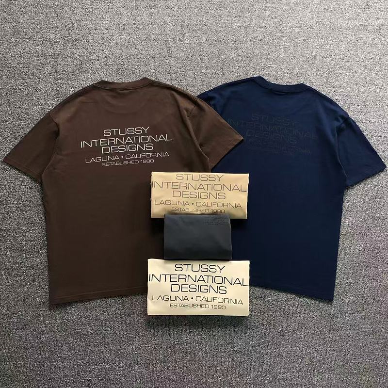 STUSSY T-SHIRT 126271502（im 170cm 60kg i wear size M in the phot）