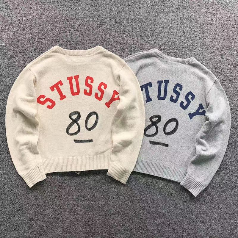 STUSSY SWEATER 21110539001（im 170cm 60kg i wear size M in the phot）