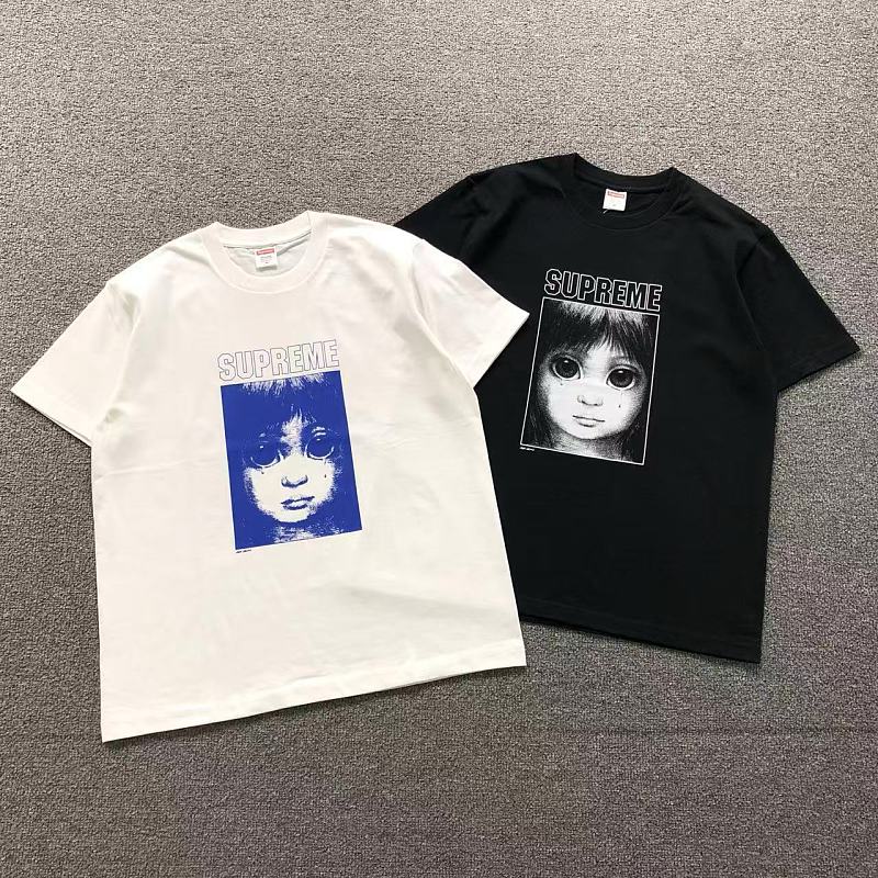 SUPREME T-SHIRT 52080438182（im 170cm 60kg i wear size M in the phot）