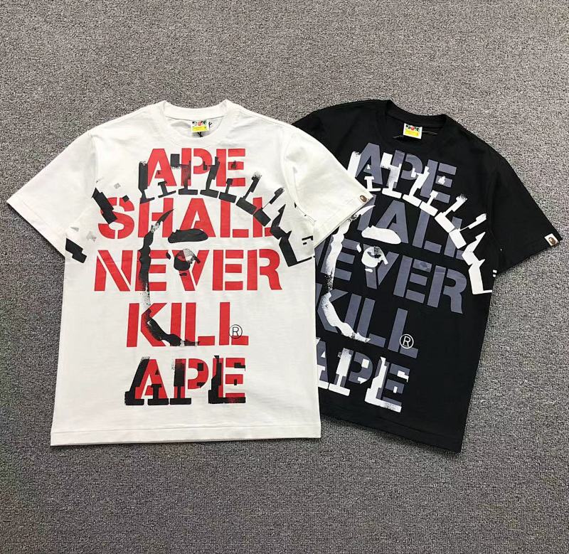 BAPE T-SHIRT 215241711（im 170cm 60kg i wear size S in the phot）