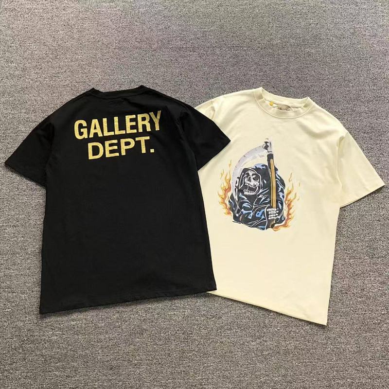 GALLERY DEPT T-SHIRT 3104241896（im 170cm 60kg i wear size S in the phot）