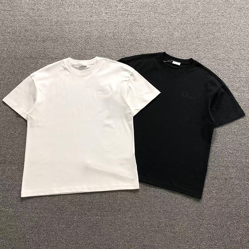 DIOR T-SHIRT 3204232021（im 170cm 60kg i wear size S in the phot）