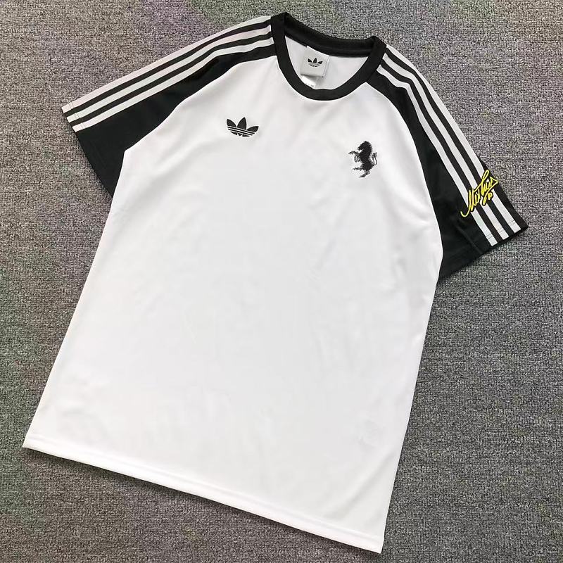 FOOTBALL T-SHIRT 1252626002（im 170cm 60kg i wear size L in the phot）