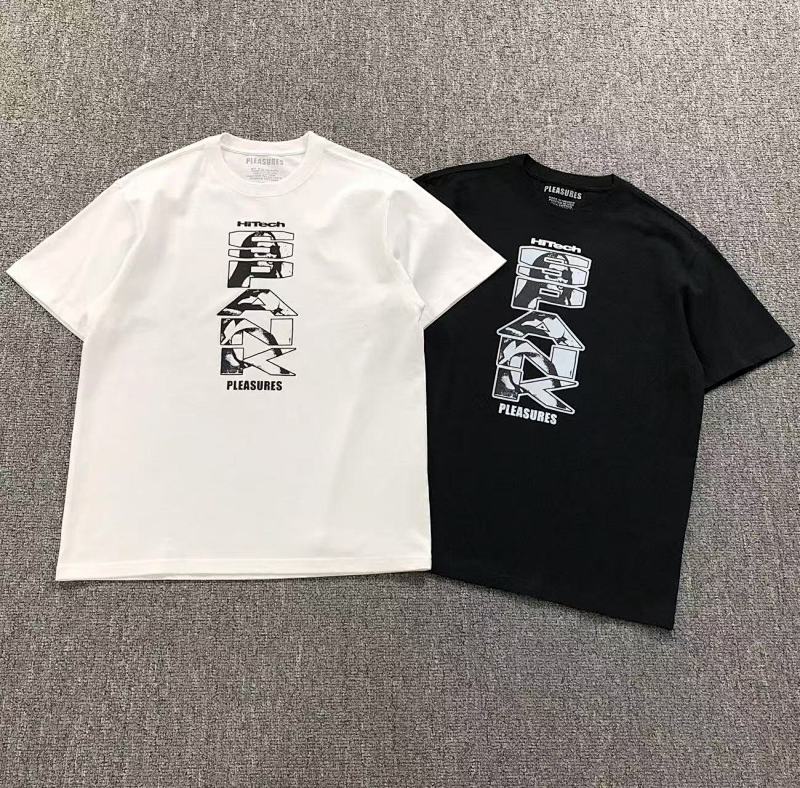 PLEASURES T-SHIRT 412234402（im 170cm 57kg i wear size L in the phot）