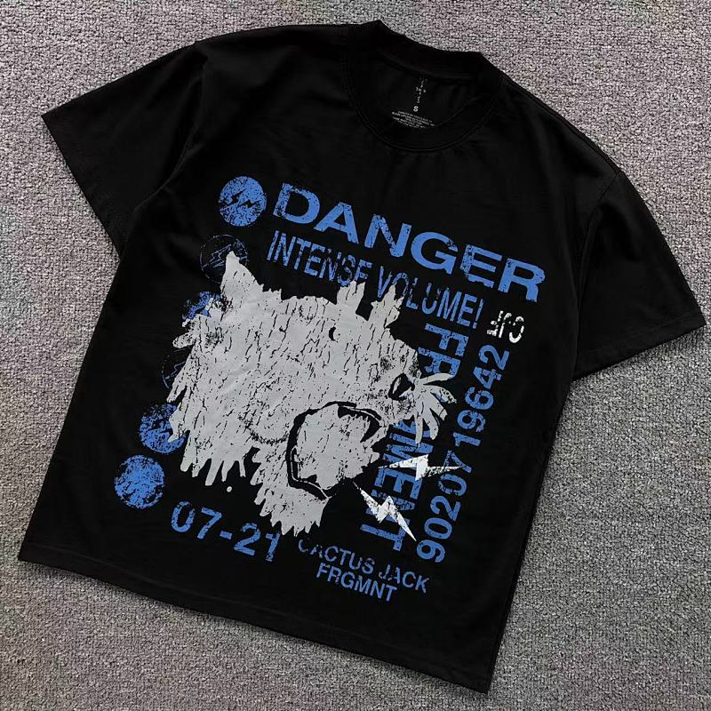 TRAVIS SCOTT T-SHIRT 4105173317（im 170cm 60kg i wear size S in the phot）