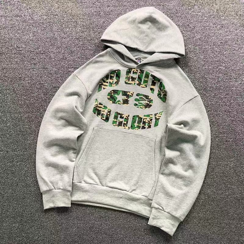 HELLSTAR HOODIE 3206032672 （im 170cm 60kg i wear size M in the phot）