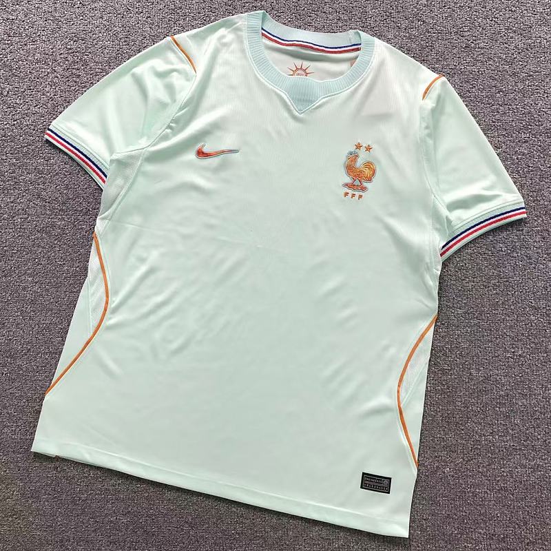 FOOTBALL T-SHIRT 125943002（im 170cm 60kg i wear size L in the phot）