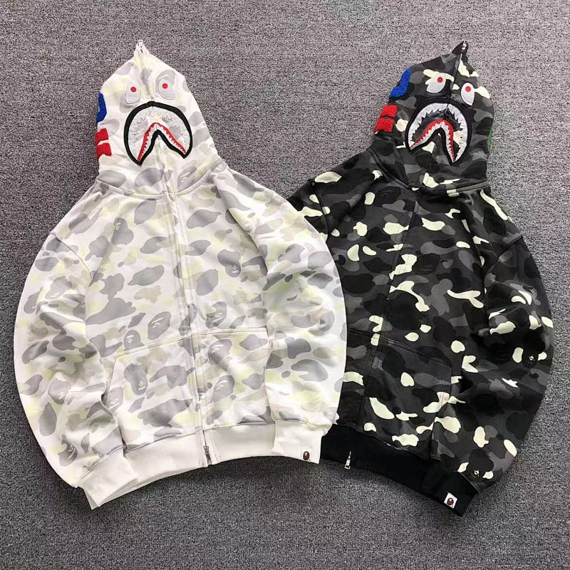 BAPE HOODIE 48210377（im 170cm 60kg i wear size XL in the phot）
