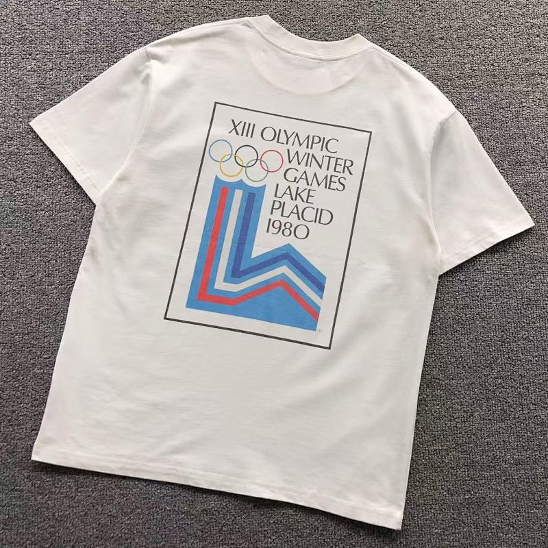 KITH T-SHIRT 1107032895（im 170cm 60kg i wear size M in the phot）