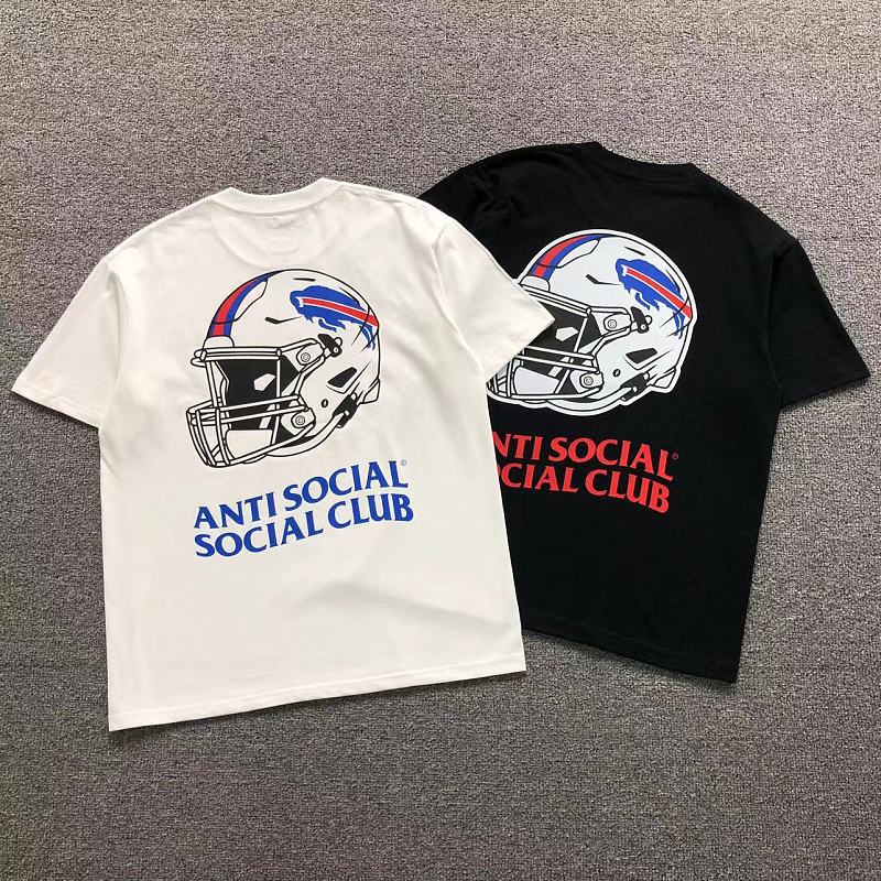 ANTI SOCIAL SOCIAL CLUB T-SHIRT 4206211702（im 170cm 60kg i wear size M in the phot）