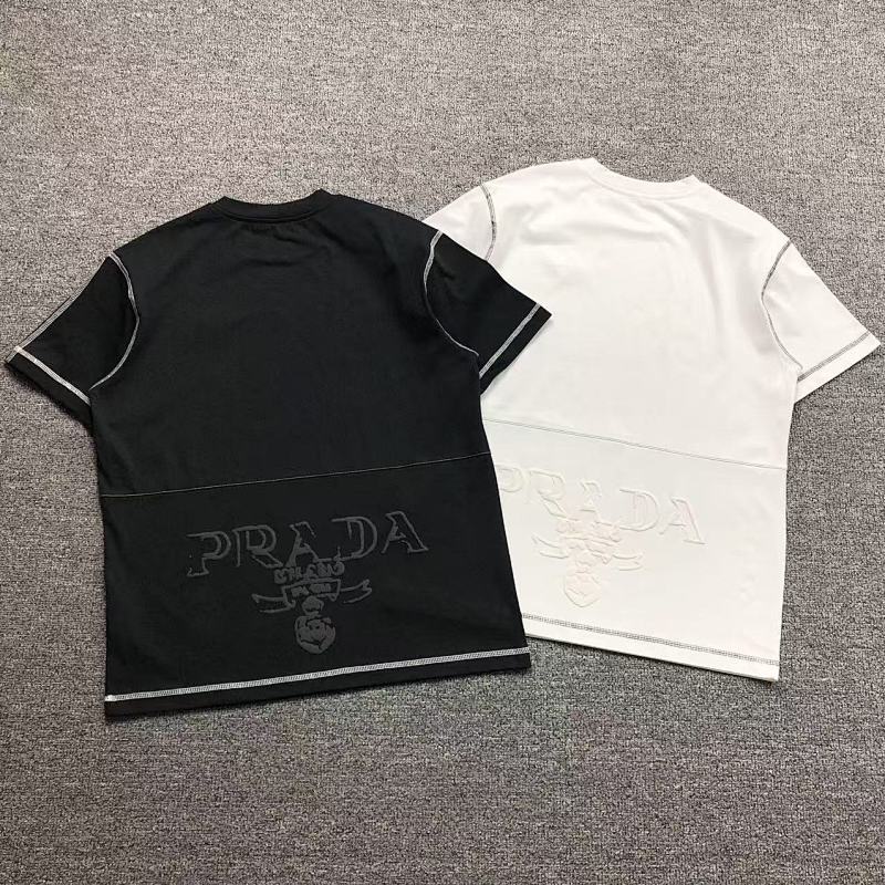 PRADA T-SHIRT 213052221（im 170cm 55kg i wear size XS in the phot）
