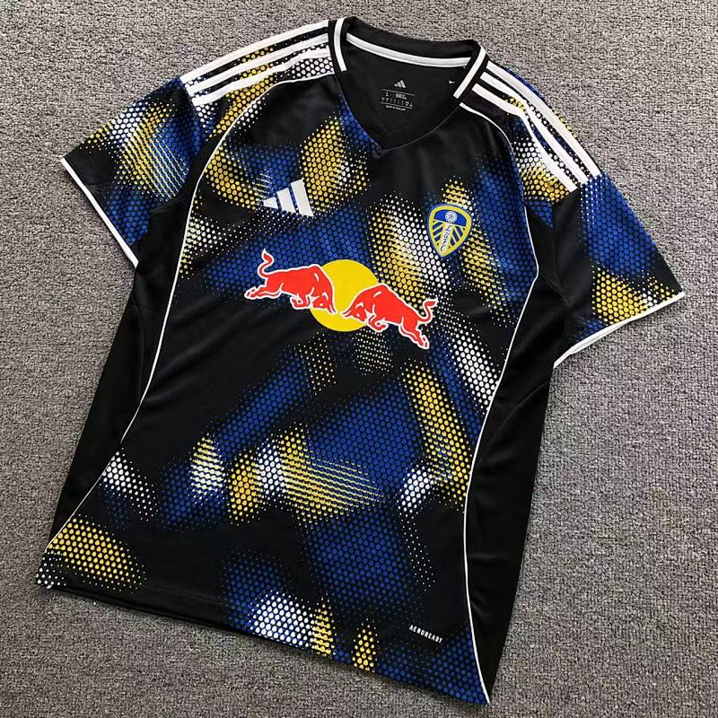 FOOTBALL T-SHIRT 11092702002（im 170cm 60kg i wear size L in the phot）