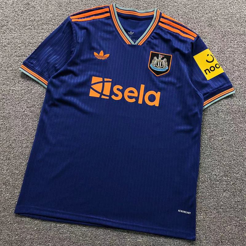 FOOTBALL T-SHIRT 11082618002（im 170cm 60kg i wear size L in the phot）