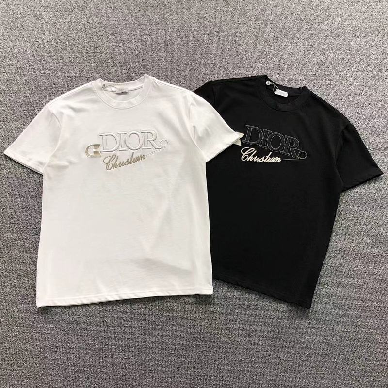 DIOR T-SHIRTS 215171815（im 170cm 60kg i wear size M in the phot）