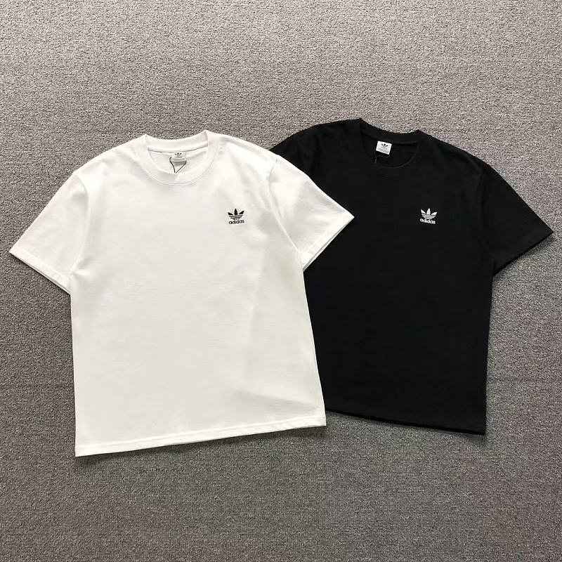 ADIDAS T-SHIRT 2205080801（im 170cm 60kg i wear size S in the phot）