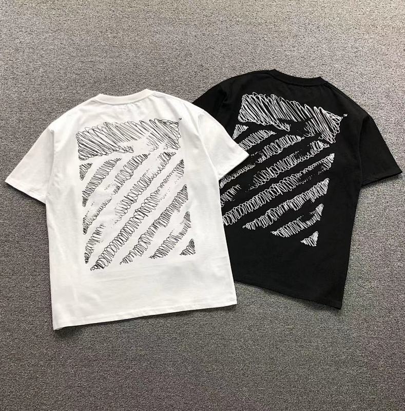 OFF-WHITE T-SHIRT 521233819（im 170cm 60kg i wear size M in the phot）
