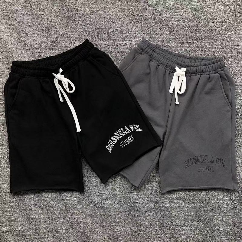 MAISON MARGIELA SHORTS 4107071786（im 170cm 60kg i wear size 44 in the phot)