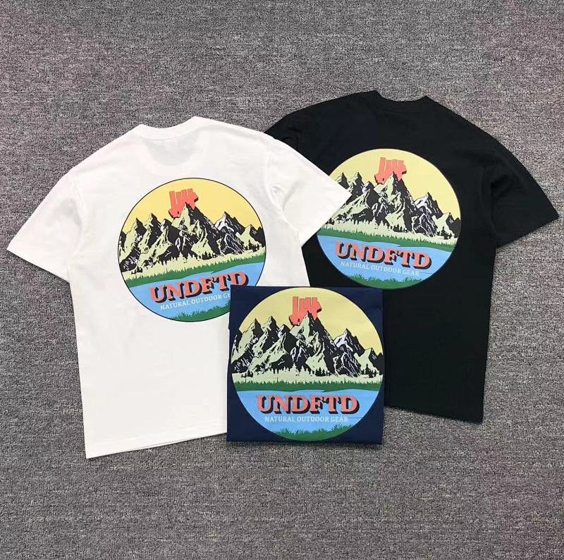 UNDEFEATED T-SHIRT 19201402