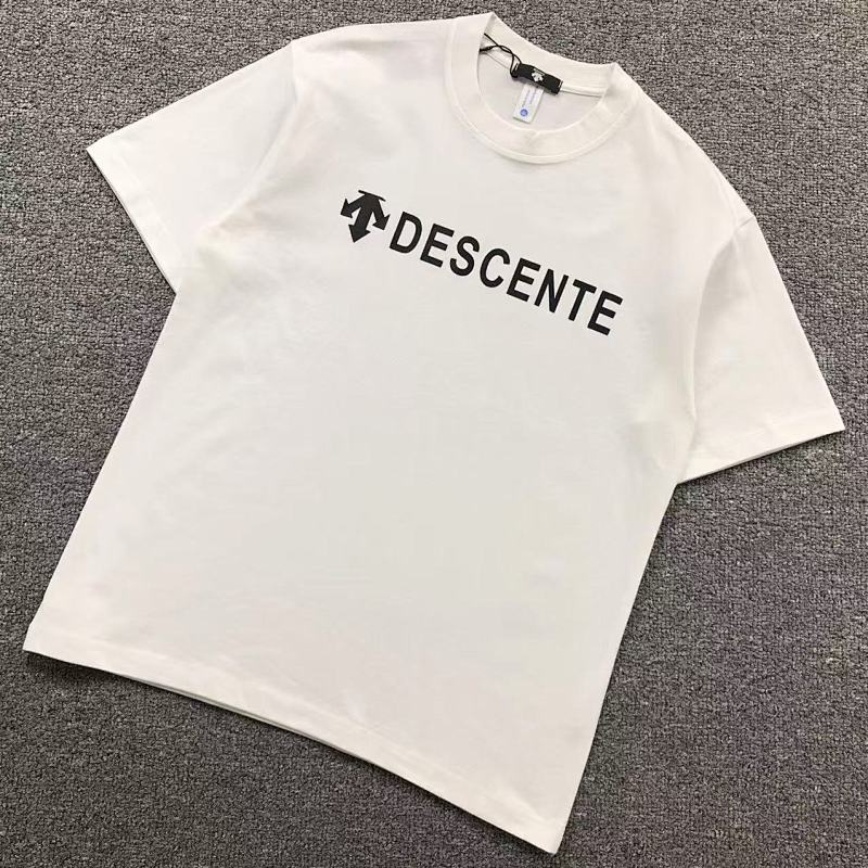 DESCENTE T-SHIRT 215223615（im 170cm 60kg i wear size L in the phot）