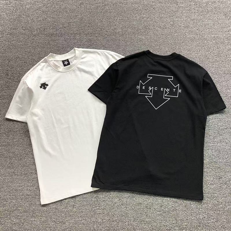 DESCENTE T-SHIRT 214212615（im 170cm 60kg i wear size M in the phot）