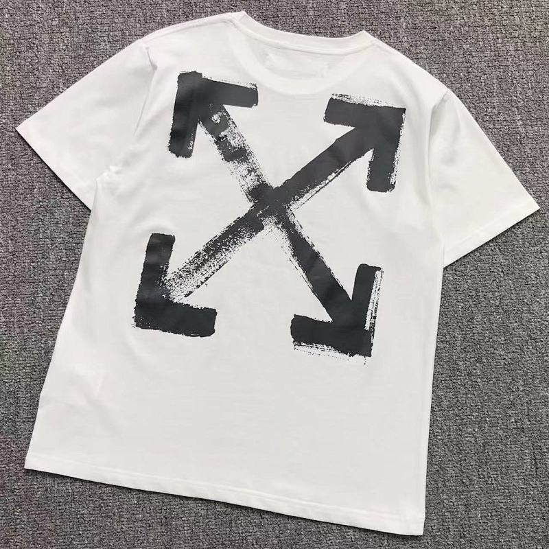 OFF-WHITE T-SHIRT 211100345（im 170cm 57kg i wear size M in the phot）