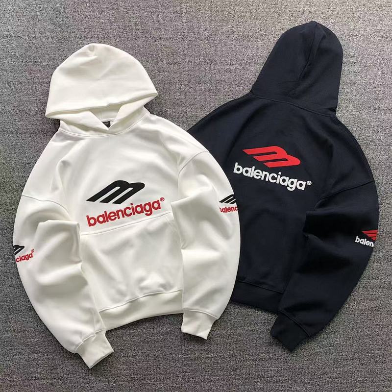 BALENCIAGA HOODIE 41420677（im 170cm 60kg i wear size XS in the phot）
