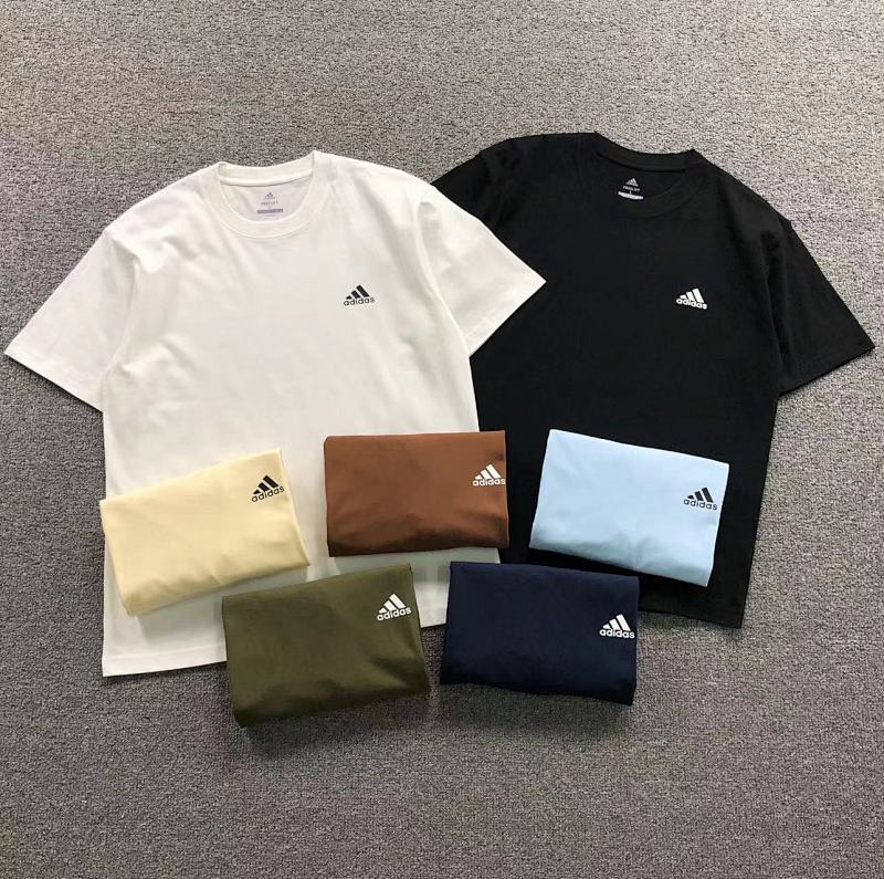 ADIDAS T-SHIRT 2203074201（im 170cm 60kg i wear size L in the phot）
