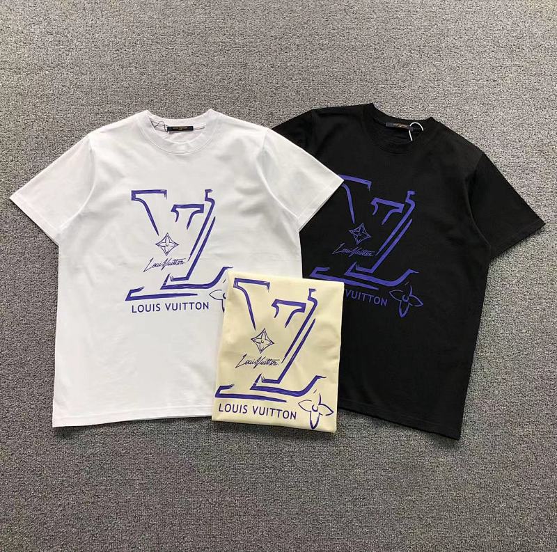 LV T-SHIRT 3105120560（im 170cm 60kg i wear size M in the phot）