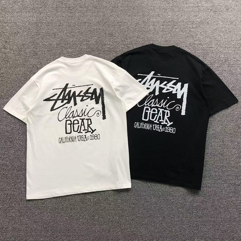 STUSSY T-SHIRT 41062512123（im 170cm 60kg i wear size M in the phot）